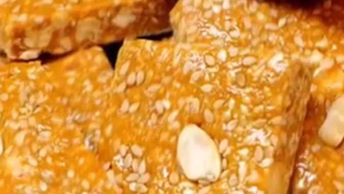 Chana Gud Til Gajak Recipe